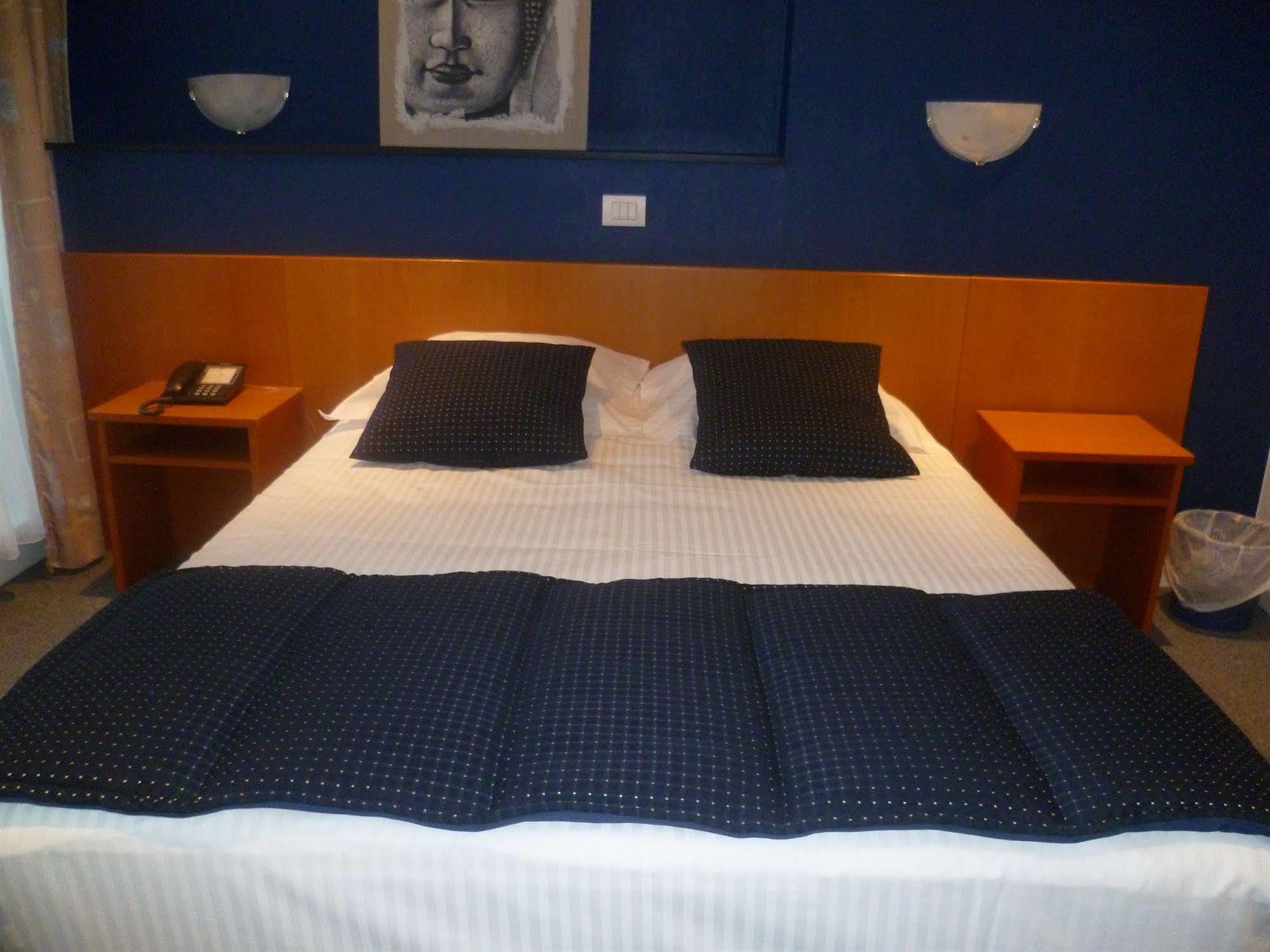 Hotel Le Terminus Mons Kültér fotó
