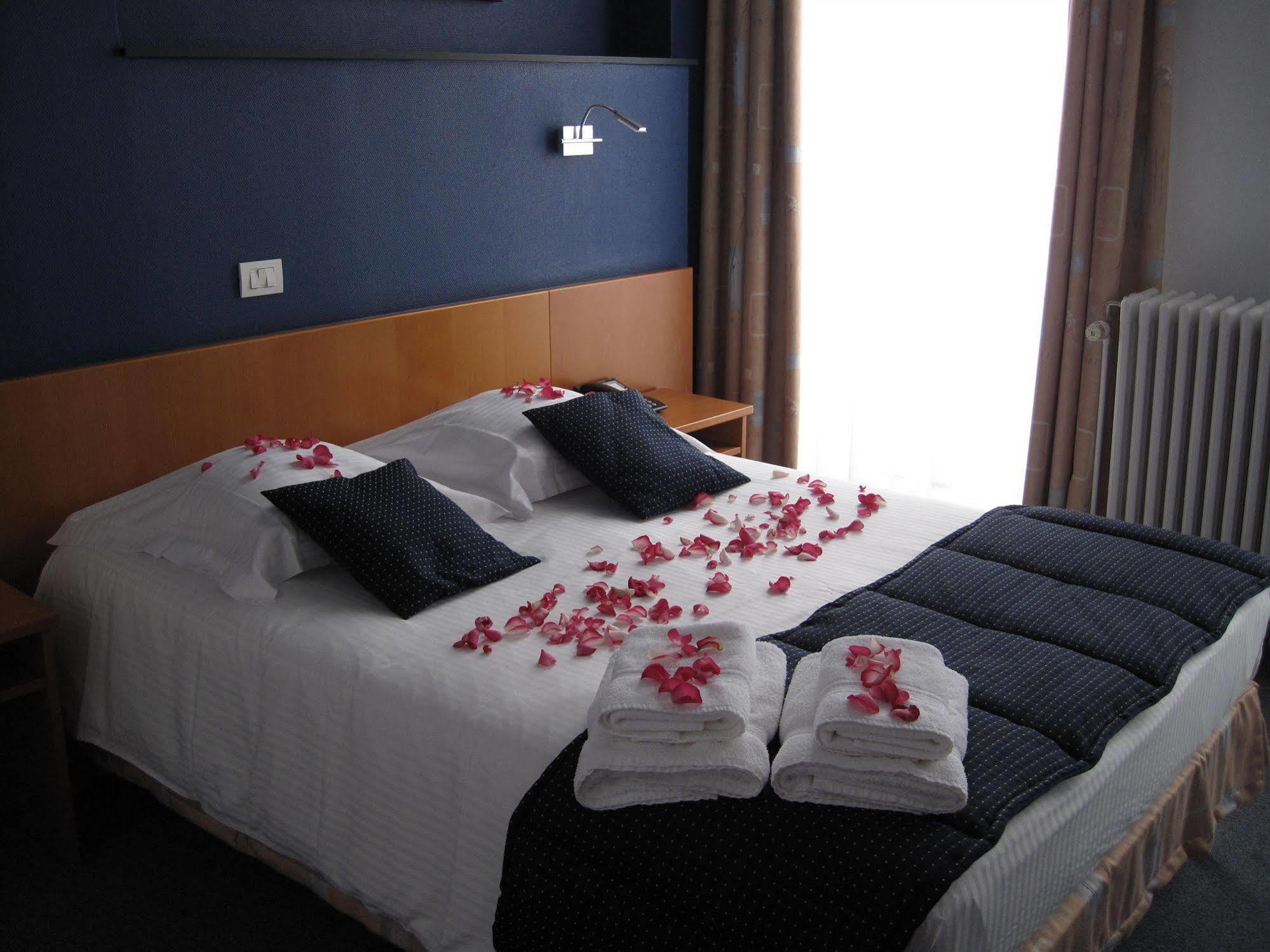 Hotel Le Terminus Mons Kültér fotó
